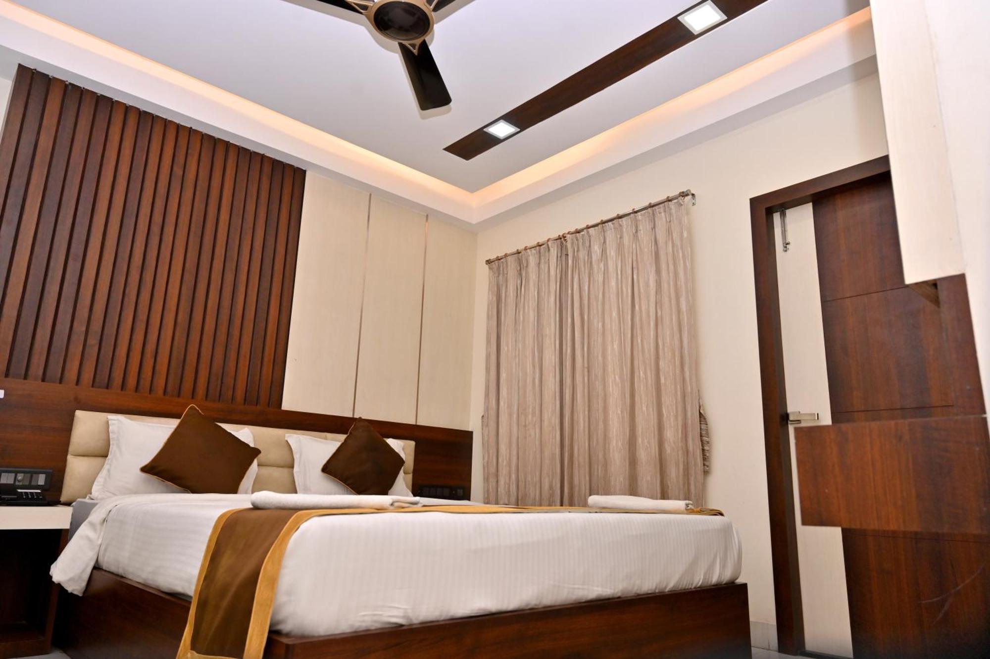 Hotel Silver Land New Digha With Rooftop Pool Exterior foto